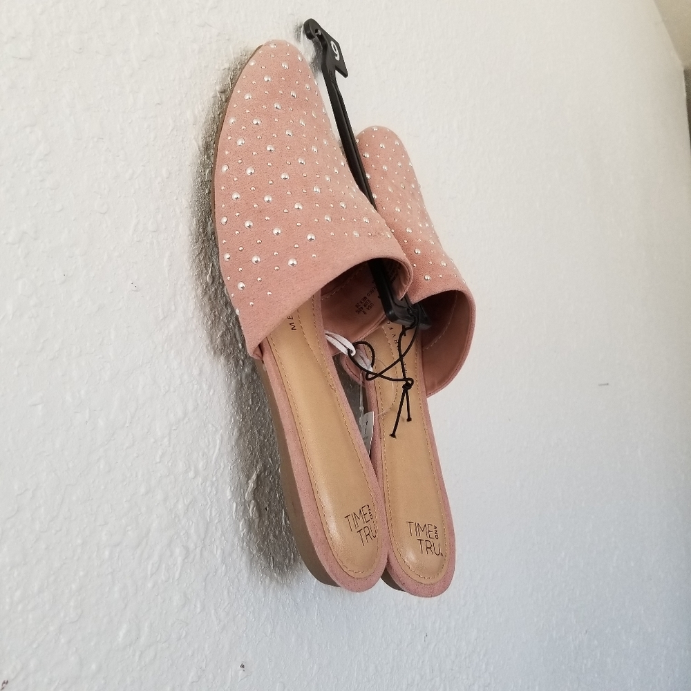 *LAST PAIR* Slip on flats with silver dot detail - Picture 3 of 7